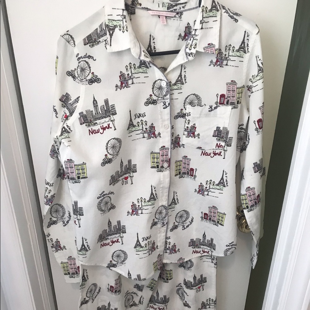 Victoria’s Secret Cotton Flannel Pajamas - City Girl Print, Size Small
